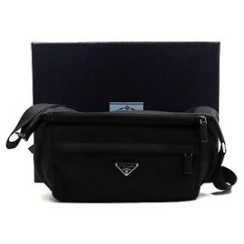 Prada Bolsa transversal média Black Re-Nylon Biker