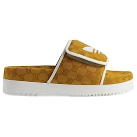 Gucci Sandali Adidas Original GG Canvas Marrone
