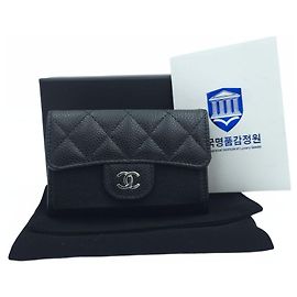Chanel Classic Flap Kartenetui Caviar gesteppt mit Silberrand