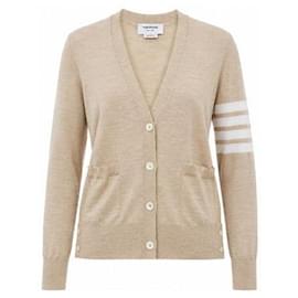Cardigan de lã bege com decote em V diagonal - Thom Browne