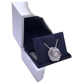 Collana De Beers Light in Motion in Platino e Diamanti