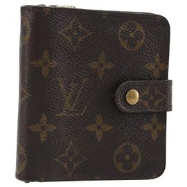 LOUIS VUITTON Monogram Compact Zip Wallet M61667 LV Auth 193592