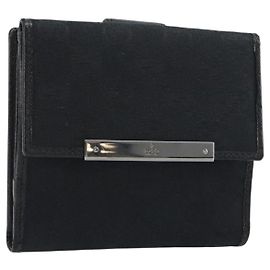 Cartera Bifold GUCCI GG Canvas Negra Plata 112664 Auth BA14621A