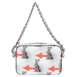 Borsa con manico a catena con stampa freccia di coniglio Prada Resort 2106