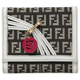 Fendi Zucchino Logo Charm Dreifach-Portemonnaie