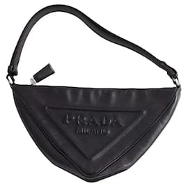 Borsa Prada in pelle nera