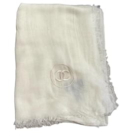 Bufanda Chanel blanca de modal y cachemira con logo CC
