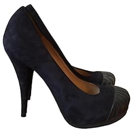 Zapatos de tacón Fendi de ante azul marino talla 36