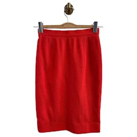 Falda Chanel rojo coral T.38