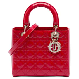 Lady Dior Cannage Dior rossa in vernice media