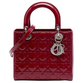 Lady Dior Cannage in vernice rosso, misura Medium