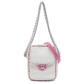 Elegante Chanel Satchel aus weißem gestepptem Lammleder und Tweed
