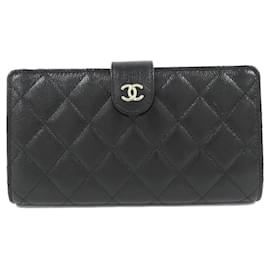 Cartera larga de piel de becerro granulada negra Chanel