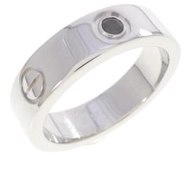 Anello Love di Cartier con zaffiro nero