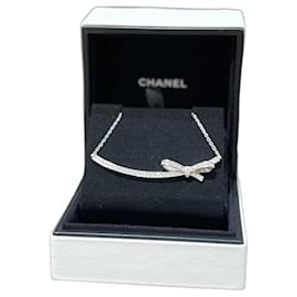 Collana corta Ruban di Chanel in oro bianco 18K con diamanti