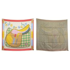 Hermès NUEVO PAÑUELO HERMES DOUBLE FACE TAPIS DE SELLE H904040S CUADRADO 90 CM