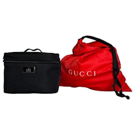 Beauty case vintage Gucci in nylon nero e argento