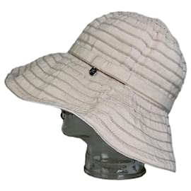 Cappello bucket vintage Courreges in misto cotone beige con accento argento