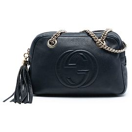 Bolso de hombro Gucci Soho Chain Zip en cuero negro