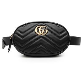 Borsa a tracolla Gucci GG Marmont in pelle matelassé nera
