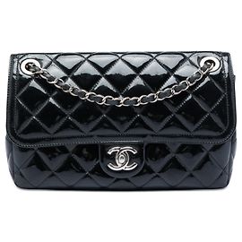 Borsa a tracolla Chanel Small Quilted Patent Coco Shine Flap nera