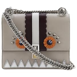 Bolsa transversal Fendi Vitello Liberty Lucido Catalan Marrom com detalhes Hypnoteyes e tachas