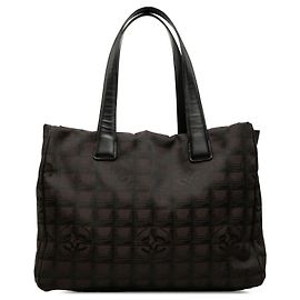Tote in nylon Chanel New Travel Line marrone