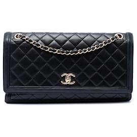 Borsa a tracolla Chanel Jumbo in pelle di agnello matelassé nera con patta e 3 scomparti
