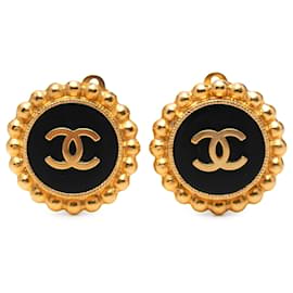 Orecchini a clip Chanel CC placcati in oro e smalto