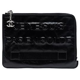 Clutch Je Ne Suis Pas En Solde in pelle di vitello invecchiata nera Chanel