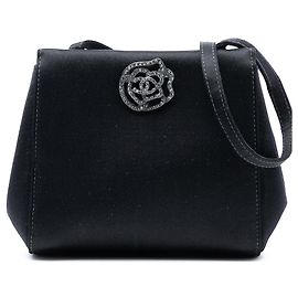 Schwarze Chanel Satin-Abendtasche mit Camellia