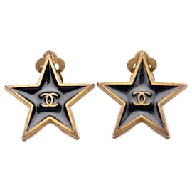 Orecchini a clip Chanel CC neri smaltati con stella placcati oro