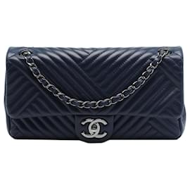 Borsa a tracolla Chanel Medium Lambskin CC Crossing Flap Blu