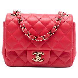 Borsa a tracolla Chanel Mini Square Classic in pelle di agnello rossa con patta singola