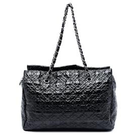 Borsa a tracolla Chanel Quilted Vinyl Rock in Moscow Tote nera