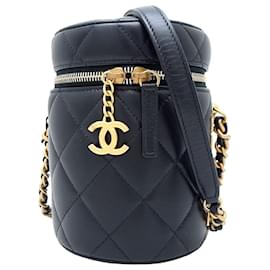 Borsa Vanity Chanel Small Quilted Lambskin Side Note Crossbody Bag Nera
