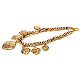 Chanel Gold Plated Quilted Diamond Charms Halskette in Gold