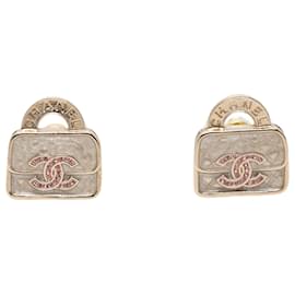 Orecchini a lobo Chanel CC in ottone dorato e resina con strass