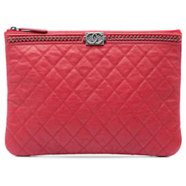 Clutch Boy Case Chanel in agnello trapuntato con catena, Rosso, Medium