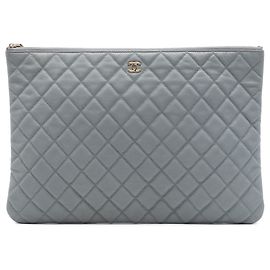 Clutch O Case in Caviar Trapuntato Chanel Large Grigio