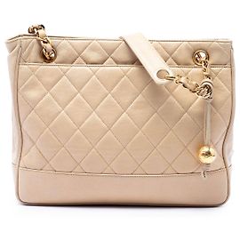 Borsa a tracolla Chanel CC in agnello trapuntato color Tan Coco Ball Chain