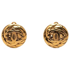 Orecchini a clip rotondi trapuntati Chanel CC placcati oro