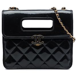 Borsa a patta Chanel Mini Quilted Patent Graphic Catch nera