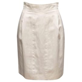 Falda lápiz vintage de boutique Chanel de largo hasta la rodilla color crema Talla FR 40
