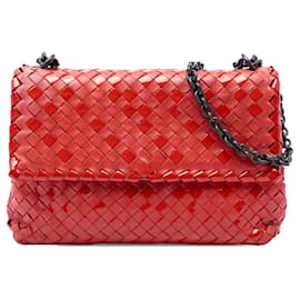 Borsa a spalla Olimpia Bottega Veneta piccola in nappa e vernice Intrecciato rossa