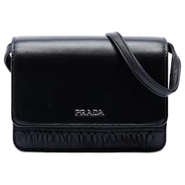 Prada Crossbody-Tasche aus Nappa Gaufre-Leder und gebürstetem Leder in Schwarz