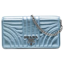 Borsa crossbody con catena Diagramme in vitello Impunture metallizzato blu Prada