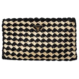 Clutch de crochet de rafia Prada negra