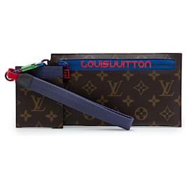 Bolso de mano Louis Vuitton Monogram Outdoor Ribbon Brown