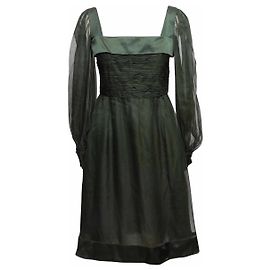 Valentino Garavani Vestido largo de manga larga de seda Valentino verde oscuro Talla US 8
